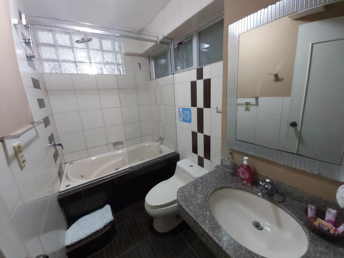 Taytaypa Rooms & Apartments Lima Airport Εξωτερικό φωτογραφία